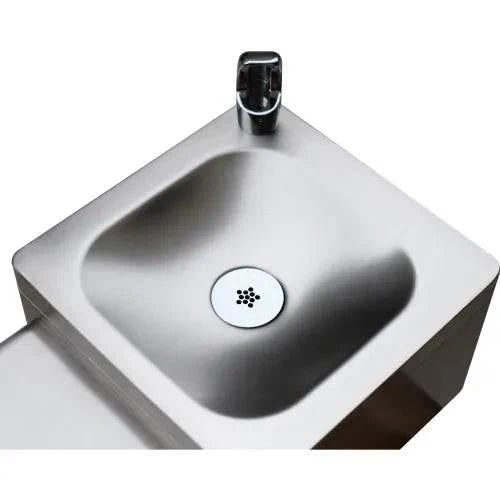 Global Industrial™ Outdoor Drinking Fountain with Bottle Filling Station – Stainless Steel, ADA Compliant – 761216